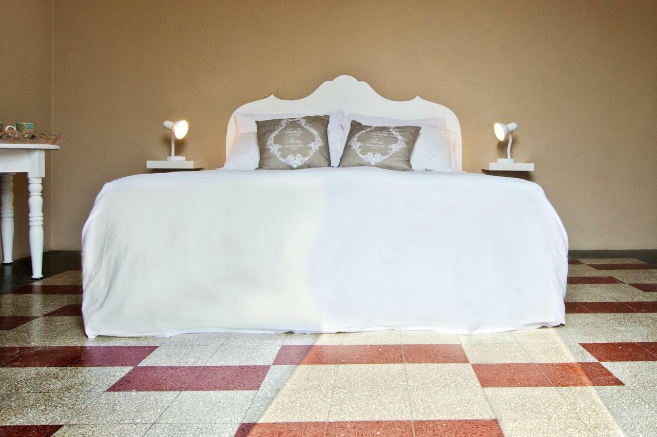 BluLassù City Center Rooms Cagliari Extérieur photo