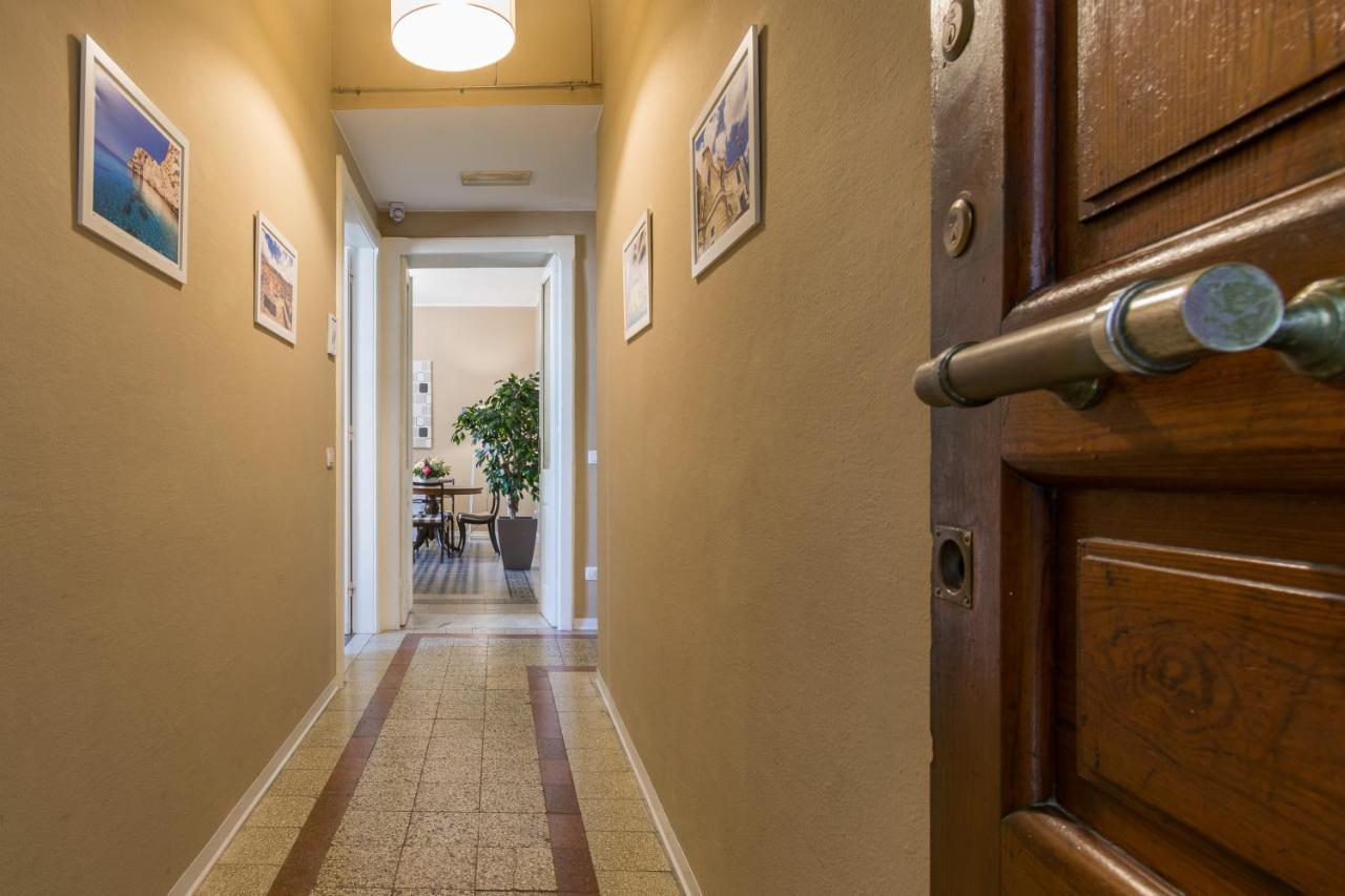 BluLassù City Center Rooms Cagliari Extérieur photo